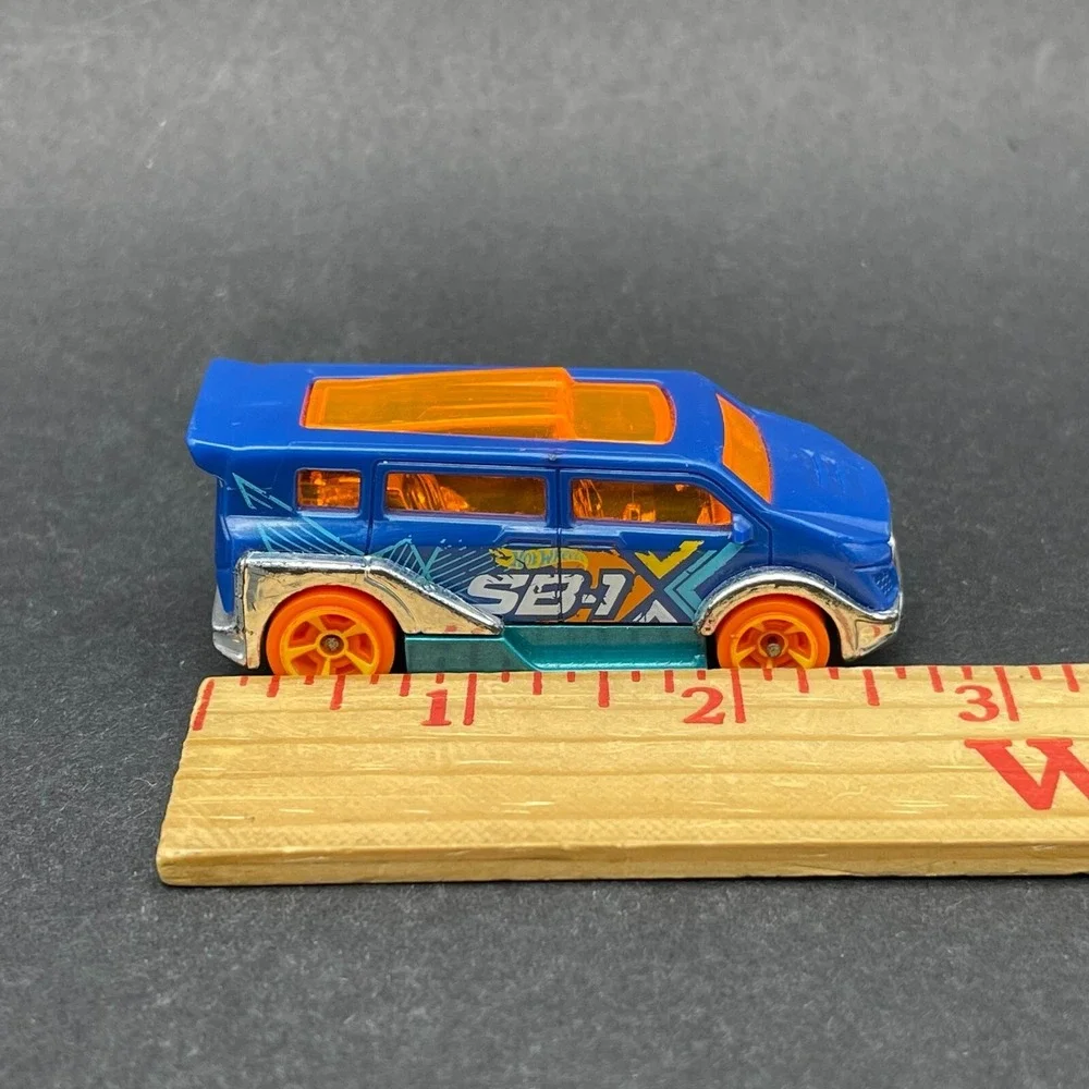 Hot Wheels Speedbox Van SB-1 Vehicle Blue Orange Diecast 1/64 Scale Loose